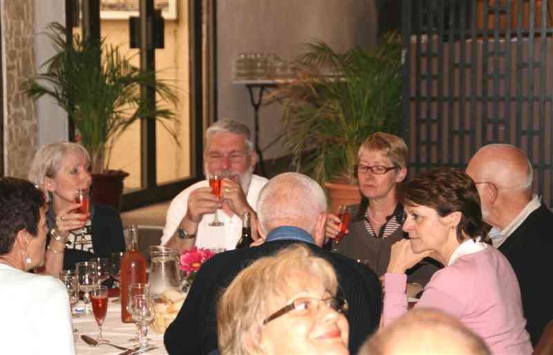 01_EOS_0321 (Delle Luche).jpg - Tables...